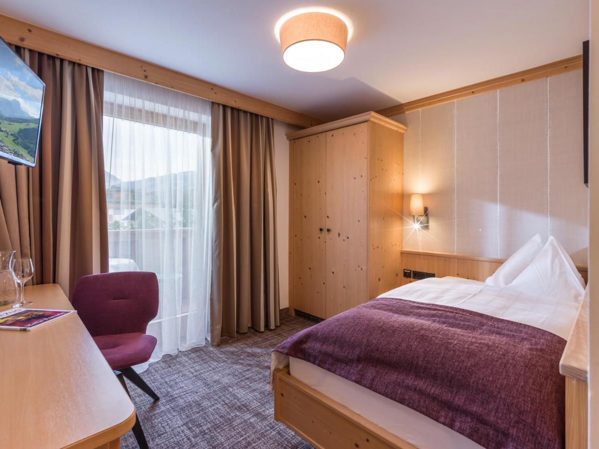 Hotel Zentral ****Superior Kirchberg in Tirol Exterior foto
